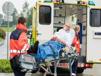 Jak transportować chorych niezdolnych do samodzielnego chodzenia?